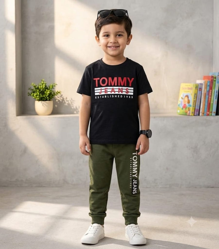 Ensemble Jogging Tommy Jeans Garçon – T-shirt &amp; Pantalon