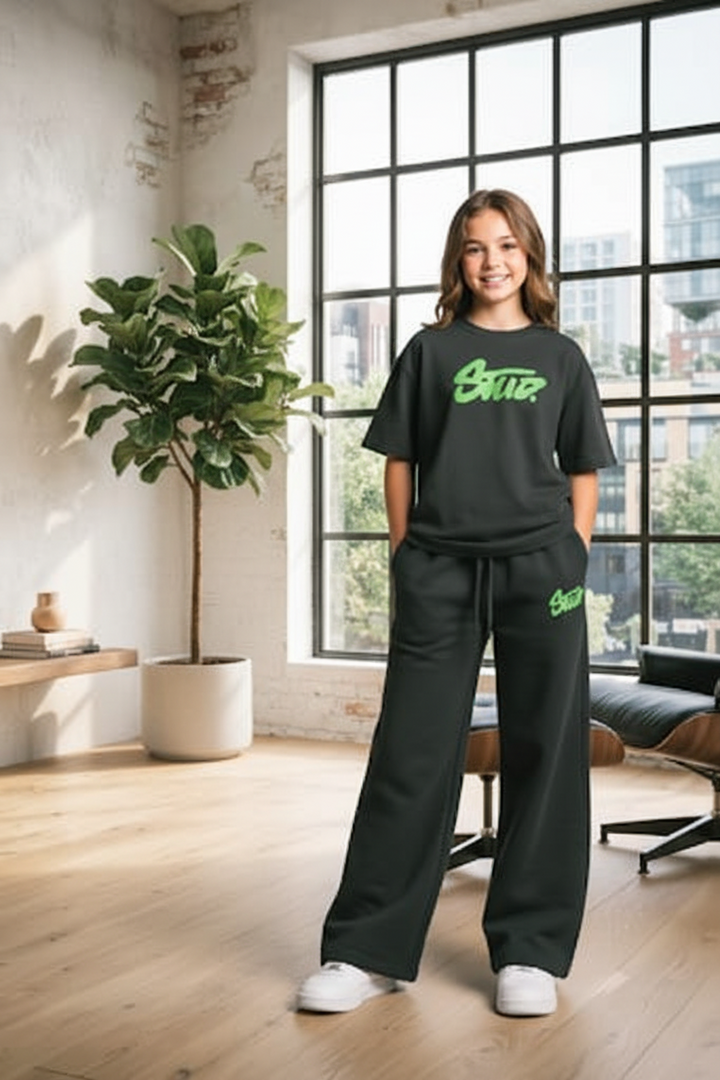 Ensemble 2 Pièces Fille – T-shirt &amp; Pantalon Large | Imprimé Star Vert | 8–13 ans