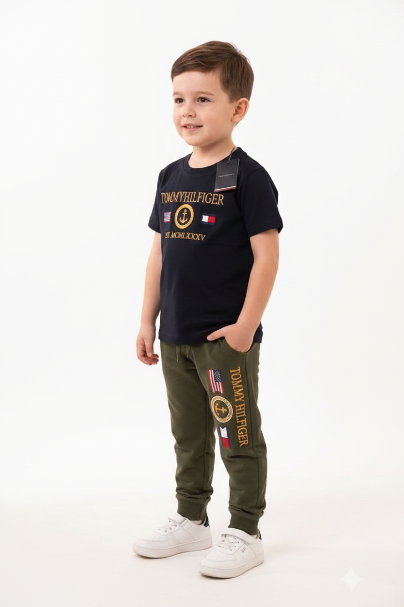 Ensemble Jogging Tommy Hilfiger Garçon – T-shirt &amp; Pantalon (3-12 ans)